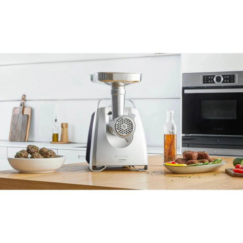 Мясорубка Bosch MFW68660 2200Вт черный