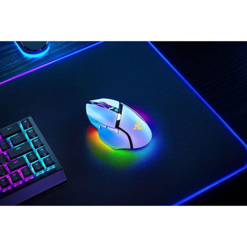 Игровая мышь Razer Basilisk V3 Pro 35K - White gaming mouse/ Razer Basilisk V3 Pro 35K - White gaming mouse Игровая мышь Razer Basilisk V3 Pro 35K - White gaming mouse/ Razer Basilisk V3 Pro 35K - White gaming mouse