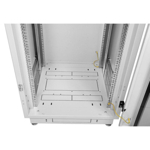 Шкаф коммутационный ЦМО (ШТК-М-42.6.8-1ААА-9005) напольный 42U 600x800мм пер.дв.стекл задн.дв.стал.лист 2 бок.пан. 550кг черный