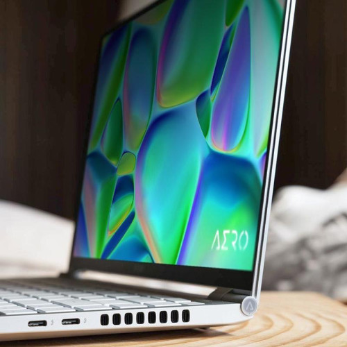 Ноутбук Gigabyte Aero 14 Core i7 13700H 16Gb SSD1Tb NVIDIA GeForce RTX4050 6Gb 14