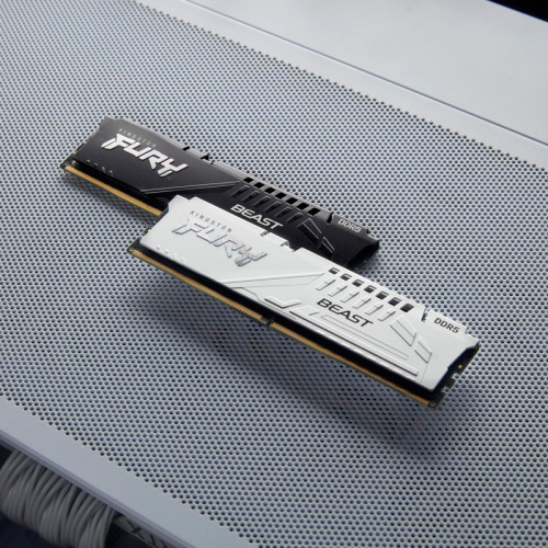 Память оперативная/ Kingston 32GB 5200MT/s DDR5 CL40 DIMM FURY Beast White XMP Память оперативная/ Kingston 32GB 5200MT/s DDR5 CL40 DIMM FURY Beast White XMP