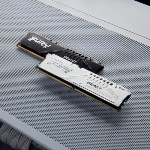 Память оперативная/ Kingston 16GB 5200MT/s DDR5 CL36 DIMM FURY Beast White EXPO