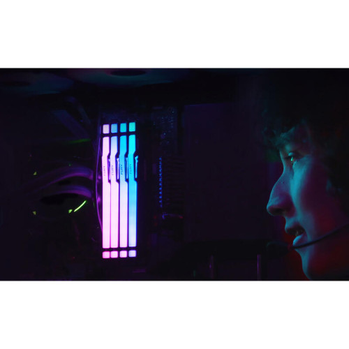 Память оперативная/ Kingston 16GB 6400MT/s DDR5 CL32 DIMM FURY Beast RGB XMP