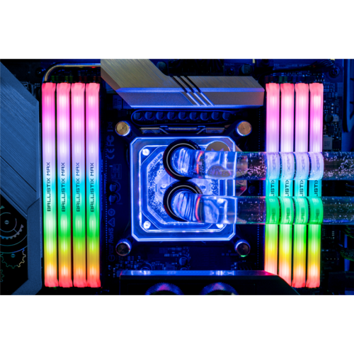 Память оперативная/ Crucial 16GB Kit (8GBx2) DDR4 4000MT/s CL18 Unbuffered DIMM 288 pin Ballistix MAX Black RGB