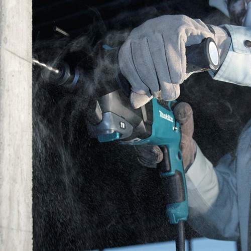 Перфоратор Makita HR2300 патрон:SDS-plus уд.:2.3Дж 720Вт (кейс в комплекте) Перфоратор Makita HR2300 патрон:SDS-plus уд.:2.3Дж 720Вт (кейс в комплекте)