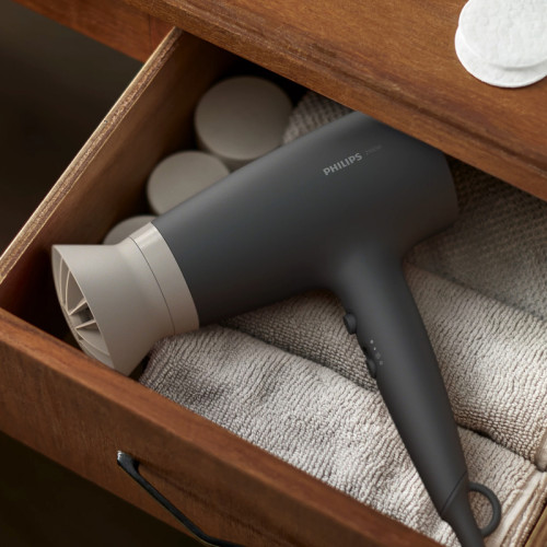 Фен Philips/ Фен Philips, Series 3000, мощность 2100 Вт, 3 температурных режима, 6 режимов воздушного потока, ионизация, цвет бежевый Фен Philips/ Фен Philips, Series 3000, мощность 2100 Вт, 3 температурных режима, 6 режимов воздушного потока, ионизация, цвет бежевый