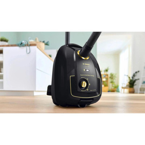 Пылесос/ Пылесос Bosch BGL38GOLD 1700Вт черный/золотистый