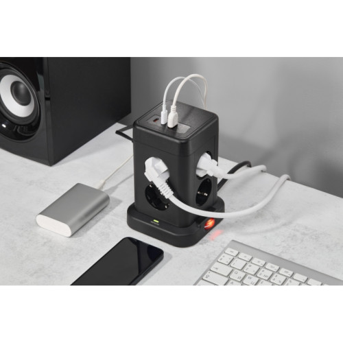 Удлинитель/ DOMINIC Удлинитель У08K 8 мест 2P+PE 1,5м 3х1,0мм2 16А/250В USB A+C 20Вт черный IEK Удлинитель/ DOMINIC Удлинитель У08K 8 мест 2P+PE 1,5м 3х1,0мм2 16А/250В USB A+C 20Вт черный IEK