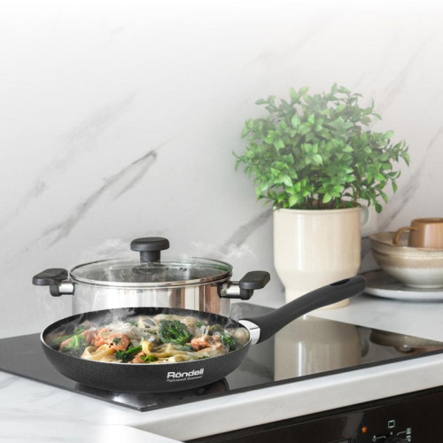 Сковорода/ Сковорода Rondell Infinity RDA-572 круглая 26см покрытие: Xylan Plus ручка несъемная (без крышки) черный