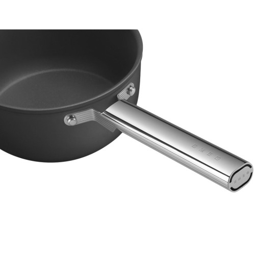 Посуда SMEG/ Сотейник с крышкой, 20 см, цвет чёрный матовый