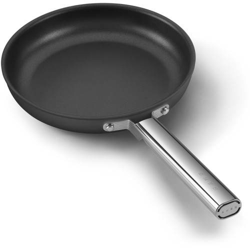 Посуда SMEG/ Сковорода 26 см, черная