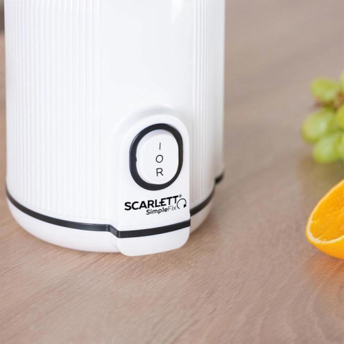 Соковыжималка шнековая Scarlett SC-JE50S63 400Вт рез.сок.:600мл. белый