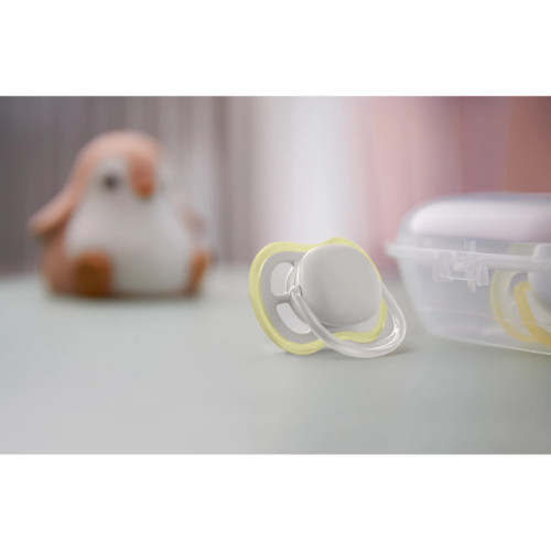 Пустышка Philips/ Пустышка ultra air, Серая/Персиковая без рисунков, 0-6 мес, 2 шт, для мальчиков и девочек Пустышка Philips/ Пустышка ultra air, Серая/Персиковая без рисунков, 0-6 мес, 2 шт, для мальчиков и девочек
