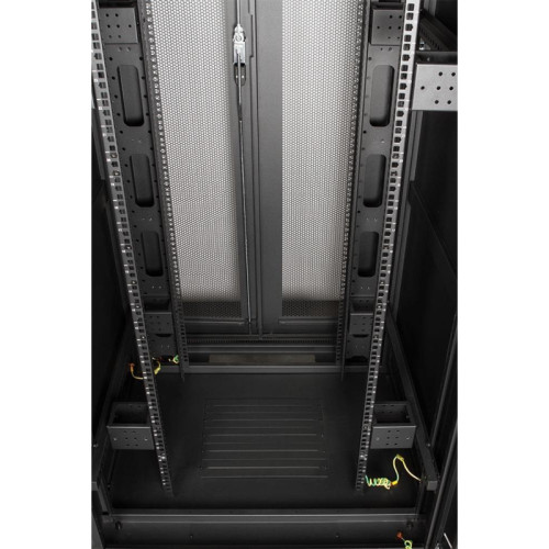 Шкаф серверный Lanmaster Business (TWT-CBB-42U-8X12-P1) напольный 42U 800x1200мм пер.дв.перфор. задн.дв.перфор. 2 бок.пан. 800кг черный IP20