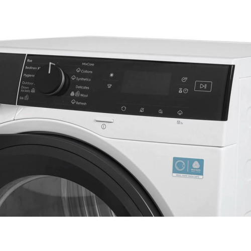 Сушильный барабан ELECTROLUX/ Сушильный барабан с тепловым насосом,SteamCare,глубина, см: 63.8, Цвет: белый, Максимальная загрузка белья (кг): 9, 12 программ, инверторный мотор,панель управления на английском языке
