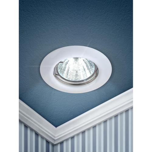 Светильник штампованный/ Светильник штампованный MR16,12V/220V, 50W белый ST3 WH