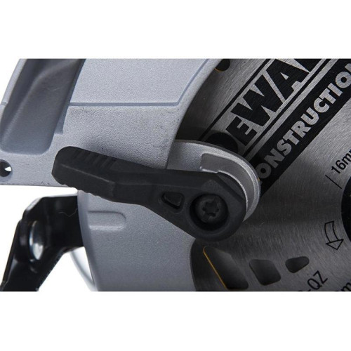 Циркулярная пила (дисковая) DeWalt DWE560K 1350Вт (ручная) D диска.:184мм (6687415) Циркулярная пила (дисковая) DeWalt DWE560K 1350Вт (ручная) D диска.:184мм (6687415)