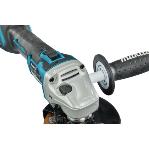 Углошлифовальная машина Makita DGA511Z 8500об/мин рез.шпин.:M14 d=125мм Углошлифовальная машина Makita DGA511Z 8500об/мин рез.шпин.:M14 d=125мм