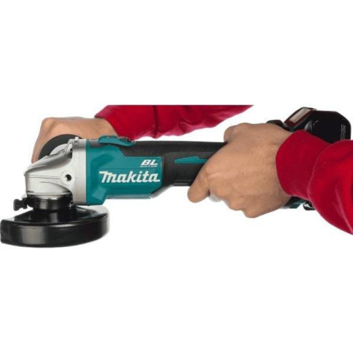 Углошлифовальная машина Makita DGA504RF 8500об/мин рез.шпин.:M14 d=125мм жестк.кейс