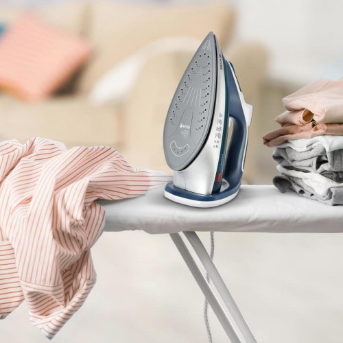 Утюг/ Утюг Vitek VT-8306 2400Вт белый/зеленый