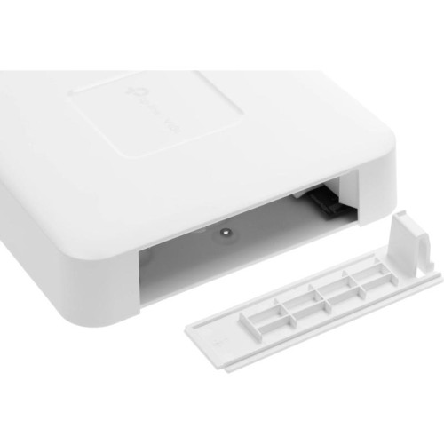4-канальный сетевой видеорегистратор с поддержкой PoE/ 4 Channel PoE Network Video Recorder 4-канальный сетевой видеорегистратор с поддержкой PoE/ 4 Channel PoE Network Video Recorder