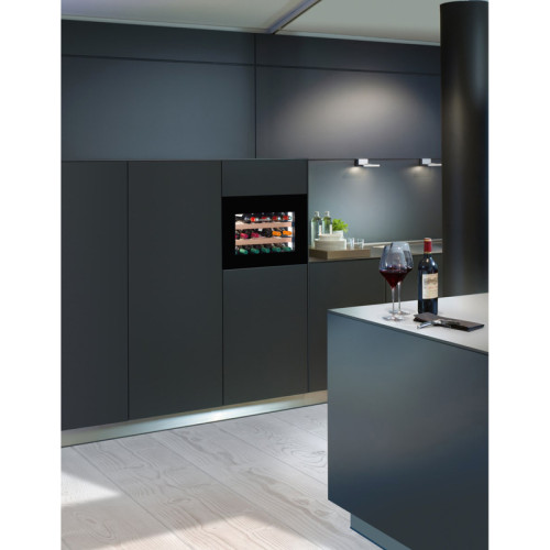 Винные шкафы Liebherr/ 45x55.7см, вместимость 18 бут