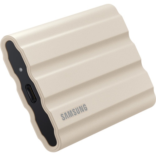 Внешние HDD и SSD Samsung External SSD T7 Shield, 2TB, Type C-to-C/A, USB 3.2 Gen2, R/W 1050/1000MB/s, IP65, 88x59x13mm, 98g, Beige (12 мес.)