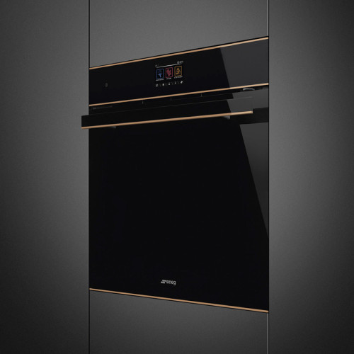 Встраиваемый духовой шкаф SMEG/ Многофункциональный духовой шкаф с паром и пиролитической очисткой, 60 см, 19 функций, чёрное стекло Eclipse, медный профиль, Dolce Stil Novo