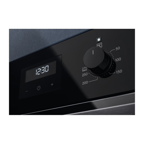 Встраиваемые электрические духовки ELECTROLUX/ Встраиваемые электрические духовки ELECTROLUX EOD3C70TK электрический шкаф с конвекцией, приготовление на пару Steam Bake, объем 72 л, утапливаемые переключатели, 8 режимов, очистка каталитическая, направляющ