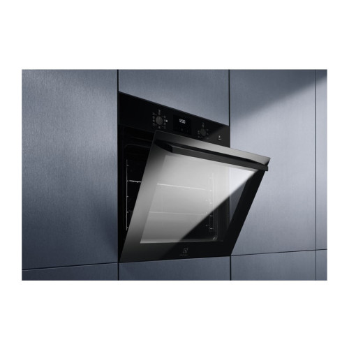 Встраиваемые электрические духовки ELECTROLUX/ электрический шкаф с конвекцией, приготовление на пару Steam Bake, объем 72 л, утапливаемые переключатели, 8 режимов, очистка каталитическая, направляющие проволочные + телескопические (1 уровень) Встраиваемые электрические духовки ELECTROLUX/ электрический шкаф с конвекцией, приготовление на пару Steam Bake, объем 72 л, утапливаемые переключатели, 8 режимов, очистка каталитическая, направляющие проволочные + телескопические (1 уровень)
