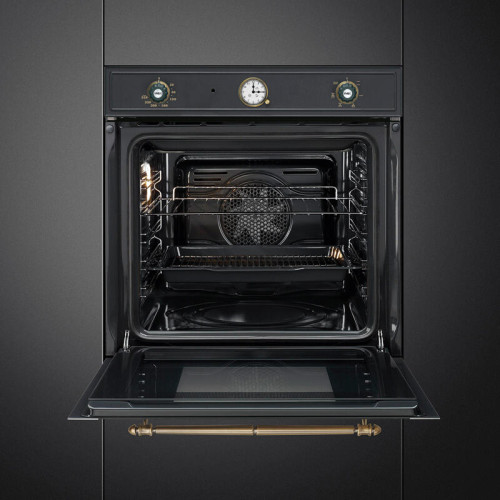 Встраиваемый духовой шкаф SMEG/ Встраиваемый духовой шкаф SMEG, 60 см, Cortina, 50-260 градусов, часы/таймер, галогенная подсветка, 9 режимов, поворотные переключатели Cortina, пиролиз, автоматическое отключение, петли Soft Close, полезный объем 65 л, цве