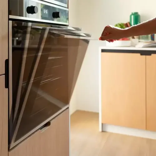 Духовой шкаф Franke FMY 99 P XS/ Best, Серия MYTHOS, Электрический духовой шкаф, 595x595x564, 73л, 16 функций, многоуровневое приготовление, TFT дисплей с сенсорным управлением, пиролитическая очистка, нержавеющая сталь/черное стекло