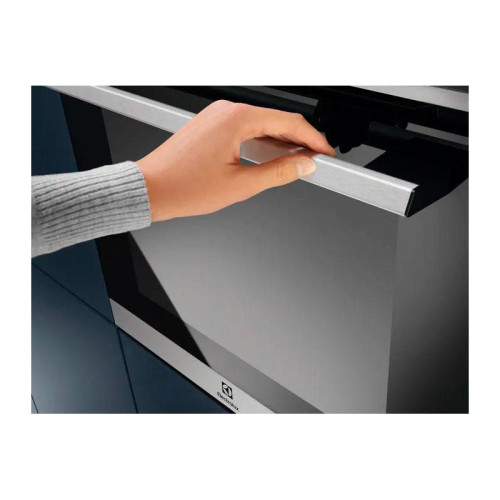 Духовой шкаф Электрический/ Духовой шкаф Электрический Electrolux EOC5E70X черный/нержавеющая сталь