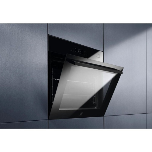 Встраиваемые электрические духовки ELECTROLUX/ электрический духовой шкаф с конвекцией, приготовление на пару, объем 70 л, 22 режима, автопрограммы, очистка паровая, направляющие проволочные + телескопические (1 уровень), термощуп