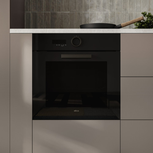 Духовой шкаф ELICA, 60 см, объем 65 л, 9 режимов, гриль, конвекция, галогенное освещение, 3 стекла в дверце, таймер, дисплей, защита от детей, цвет черный