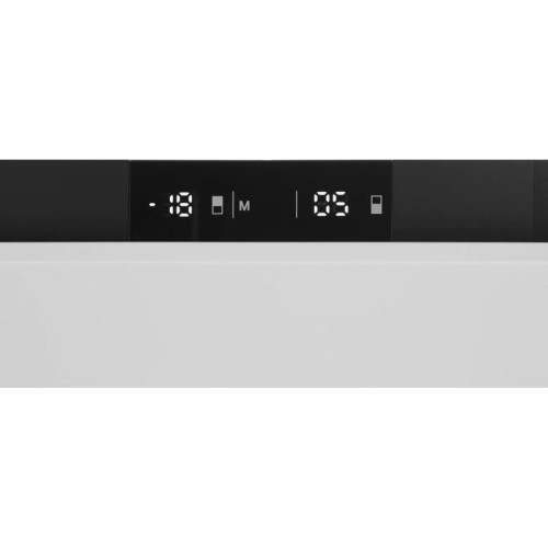 Холодильник/ Холодильник Hyundai HBR 1786 2-хкамерн. белый