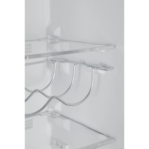 Холодильник/ Холодильник Hyundai HBR 1786 2-хкамерн. белый