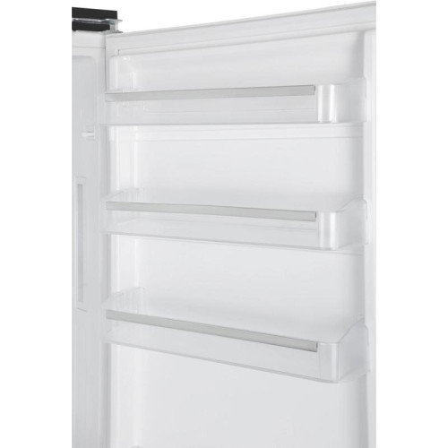 Холодильник/ Холодильник Hyundai HBR 1786 2-хкамерн. белый