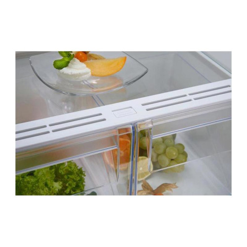 Холодильник/ Холодильник Electrolux LND5FE18S 2-хкамерн. белый