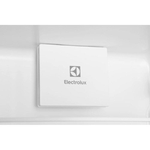 Холодильник/ Холодильник Electrolux LND5FE18S 2-хкамерн. белый
