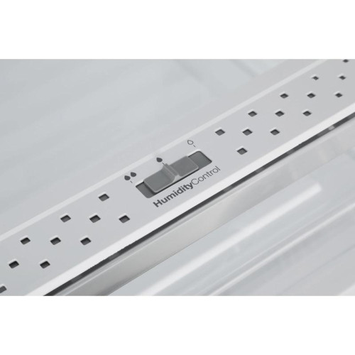 Холодильник/ Холодильник Hyundai HBR 1786 2-хкамерн. белый