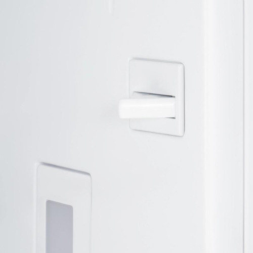 Холодильник/ Холодильник Hyundai HBR 1785 2-хкамерн. белый