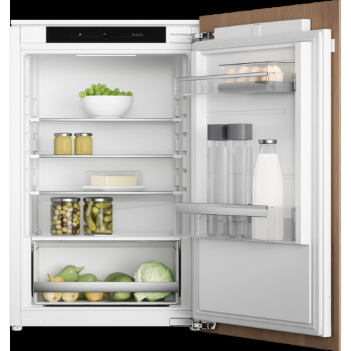 Встраиваемый холодильник ASKO/ Встраиваемый холодильник ASKO, Арт. 743667, без МК, объем 131 л, LED освещение, SuperCool, контроль влажности, электронная панель управления