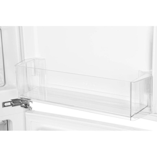 Холодильник/ Холодильник Electrolux LND5FE18S 2-хкамерн. белый