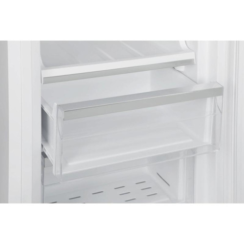 Холодильник/ Холодильник Hyundai HBR 1786 2-хкамерн. белый