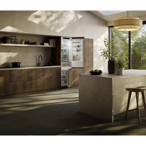 Встраиваемые холодильники Liebherr/ Встраиваемые холодильники Liebherr ICNSd 5603-20 001 Pure, ниша 194 см, EasyFresh, МК NoFrost 3 контейнера, сенсорный дисплей Touch, door sliding.