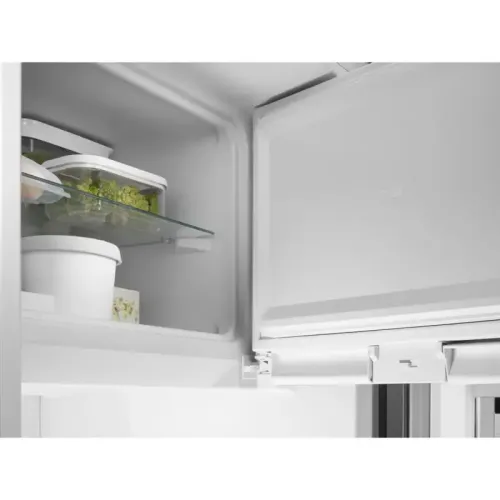 Встраиваемый холодильник LIEBHERR/ Встраиваемый холодильник LIEBHERR IRe 5101-22 001 EIGER, ниша 178, Pure, EasyFresh, с МК, door-on-door