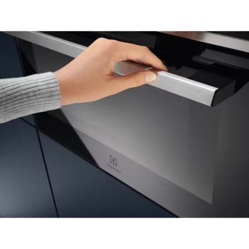 Встраиваемая микроволная печь Electrolux/ Встраиваемая СВЧ, микроволны и гриль, объем 42 л, выходная мощность микроволн 1000 Вт, управление электронное, автоприготовление, авторазмораживание, цвет нержавеющая сталь