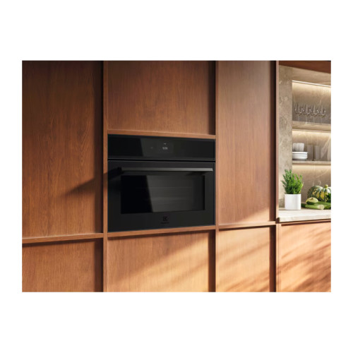Встраиваемая микроволная печь Electrolux/ Встраиваемая СВЧ, микроволны и гриль, объем 44 л, выходная мощность микроволн 1000 Вт,гриля 1200 Вт, управление электронное, автоприготовление, авторазмораживание, цвет черный