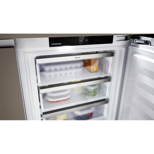 Встраиваемая морозильная камера Liebherr/ Pure, высота 82-88 см, door-on-door, SmartFrost, сенсорная электроника за дверью.